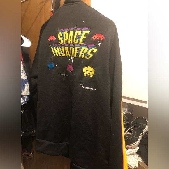 2008 Space Invaders Embroidered Jacket - 760 $80 or $75 w/offer - Picture 1 of 7